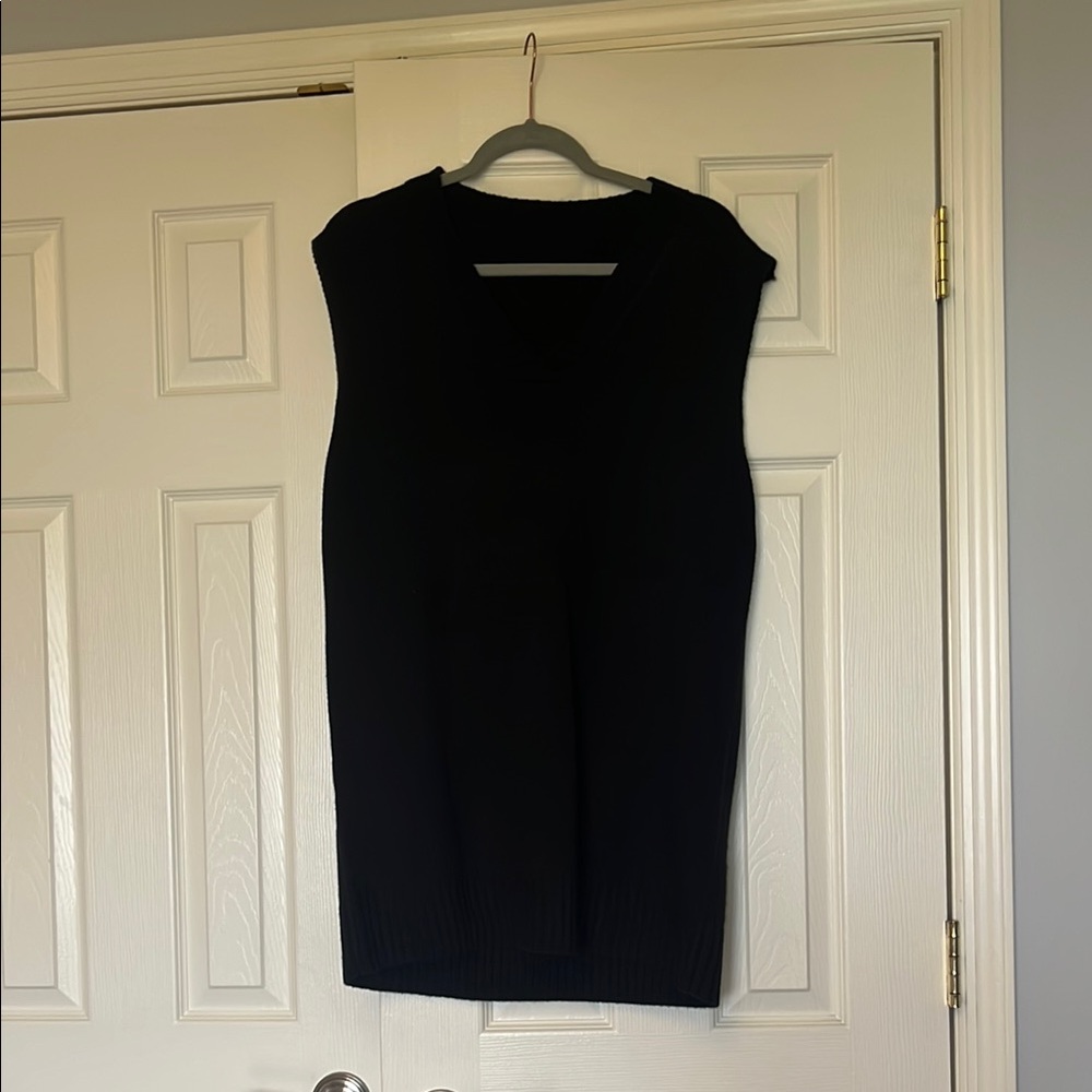 Black Oversized Sweater Vest